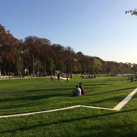 Appartement Le Nid Des Halles, Au Cœur Du Boulingrin *